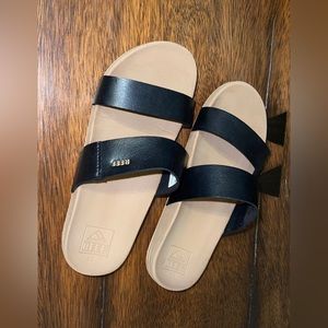 Girl’s Reef Black Sandals